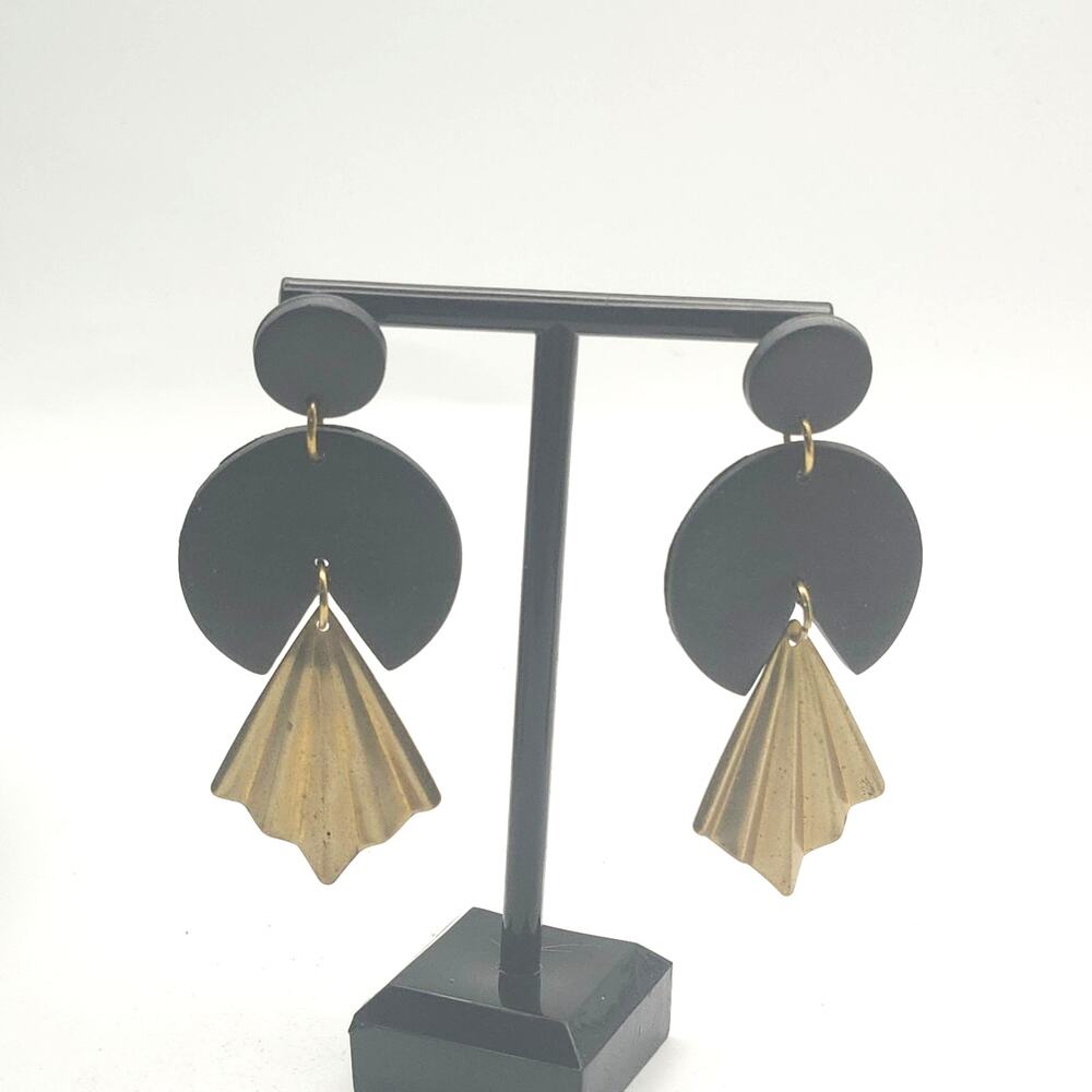 Geometric Black Matte Disc Gold Tone Fan Dangle Post‎ Modernist Retro Earrings